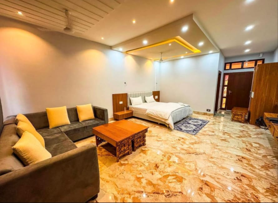 Hotel Booking Service